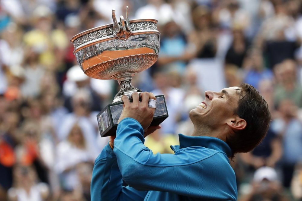 纳达尔在FPX比赛中关键助攻，问鼎冠军引发热议！的简单介绍