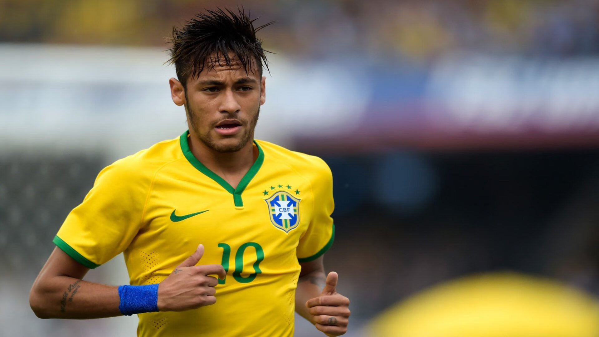 内马尔重要时刻重返赛场，加拿大队带队取胜！热度持续攀升